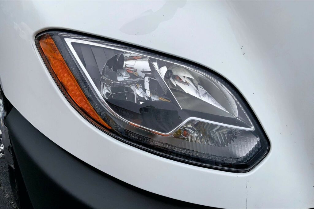 2022 CUM LT625 6×4 Sleeper