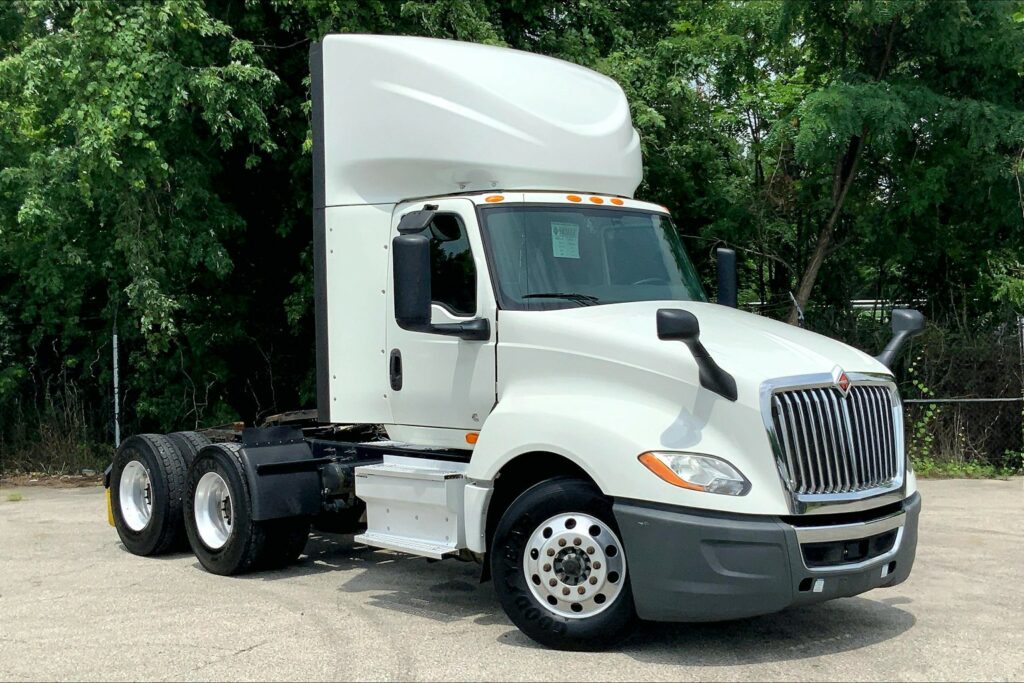 2020 CUM LT625 6×4 Day Cab
