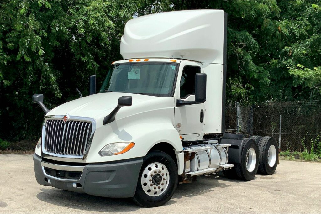 2020 CUM LT625 6×4 Day Cab