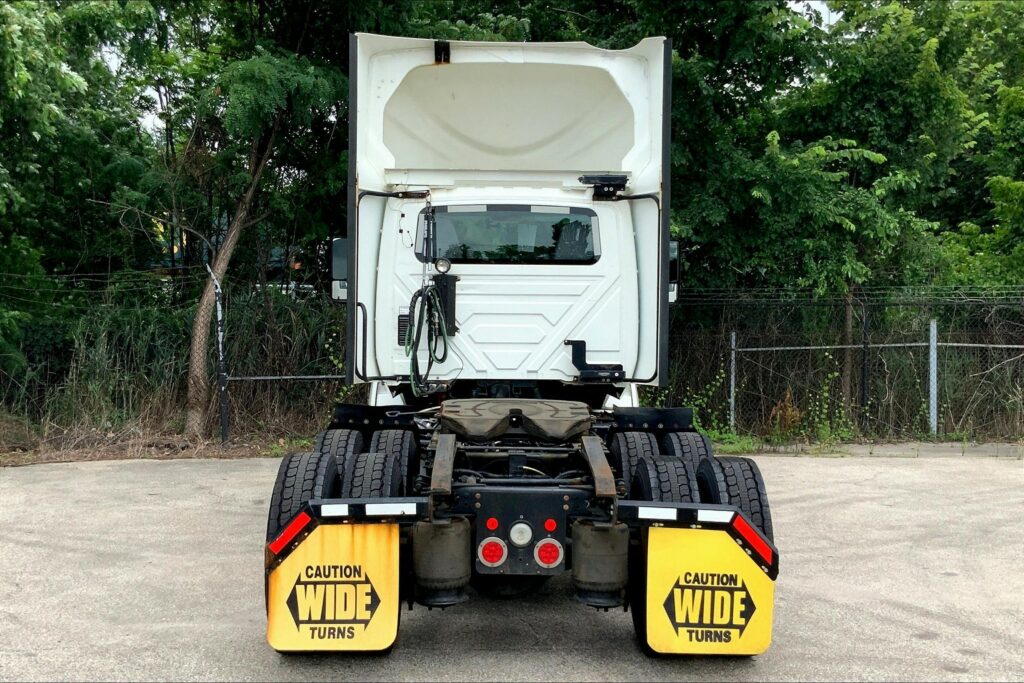 2020 CUM LT625 6×4 Day Cab