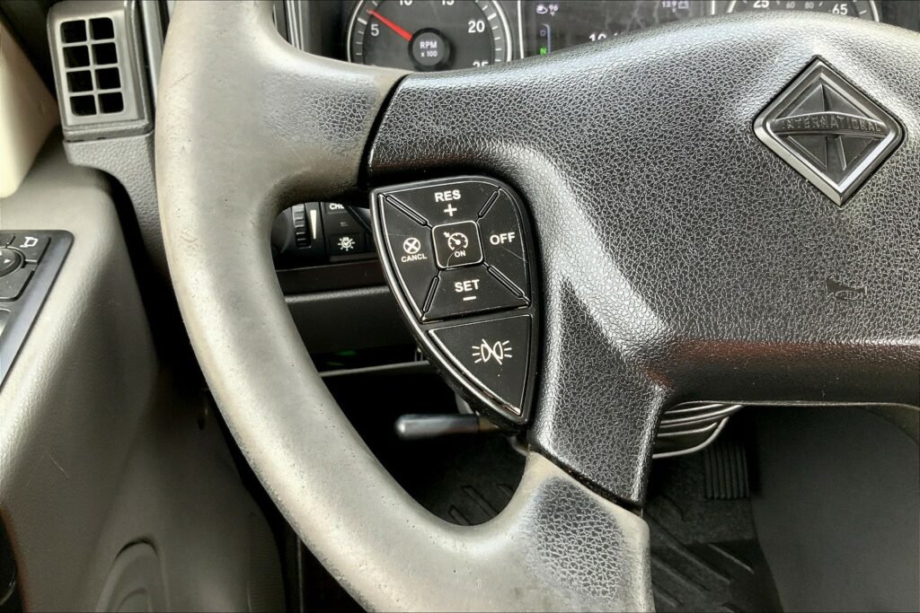 2020 CUM LT625 6×4 Day Cab