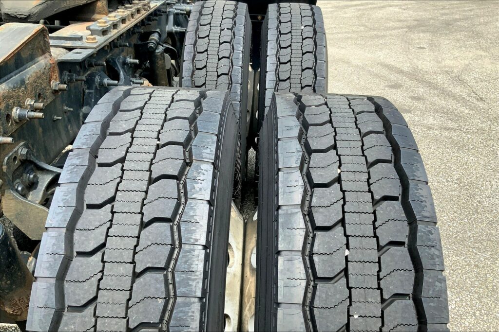 2020 CUM LT625 6×4 Day Cab