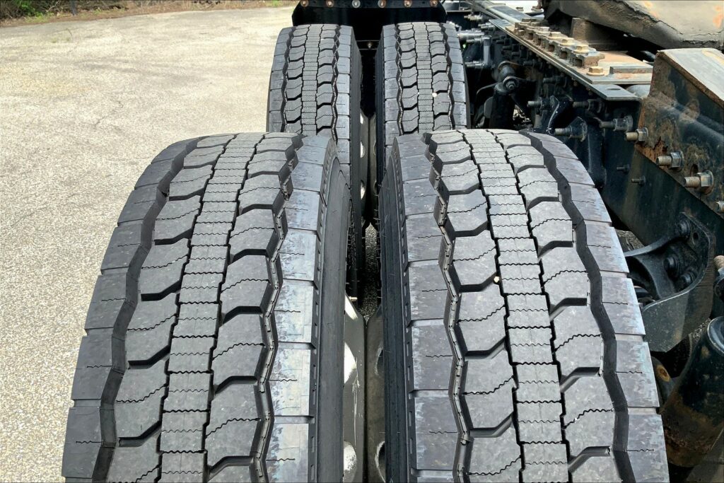 2020 CUM LT625 6×4 Day Cab