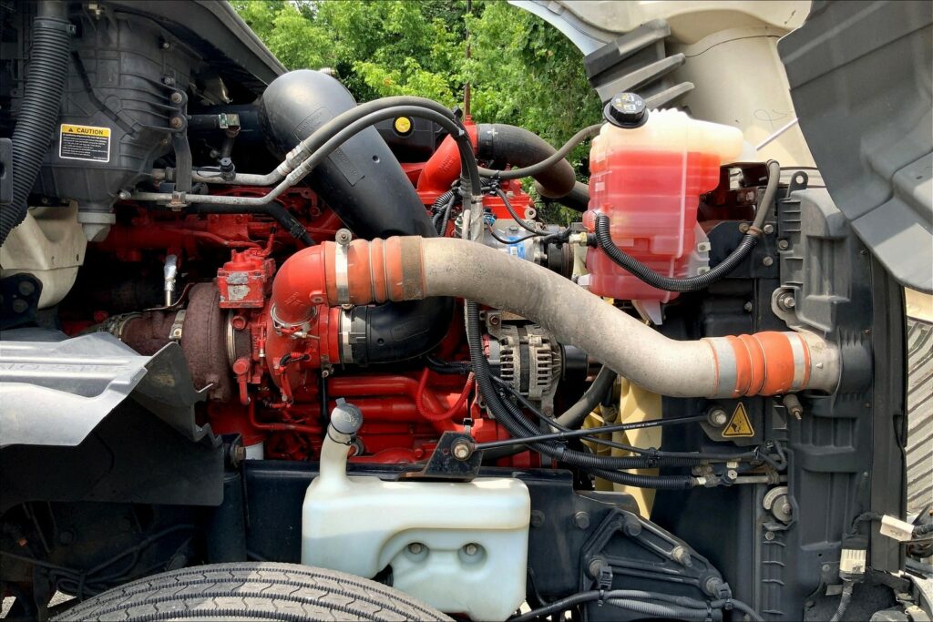 2020 CUM LT625 6×4 Day Cab