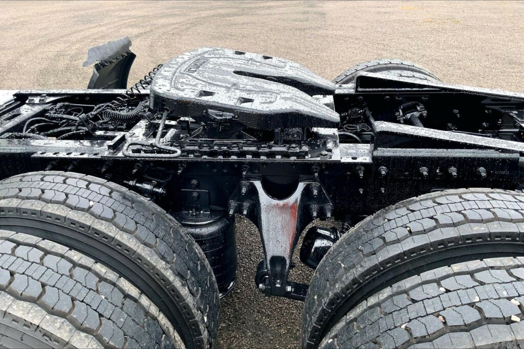 2020 CUM LT625 6×4 Day Cab