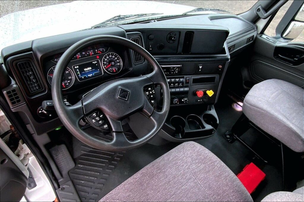 2020 CUM LT625 6×4 Day Cab