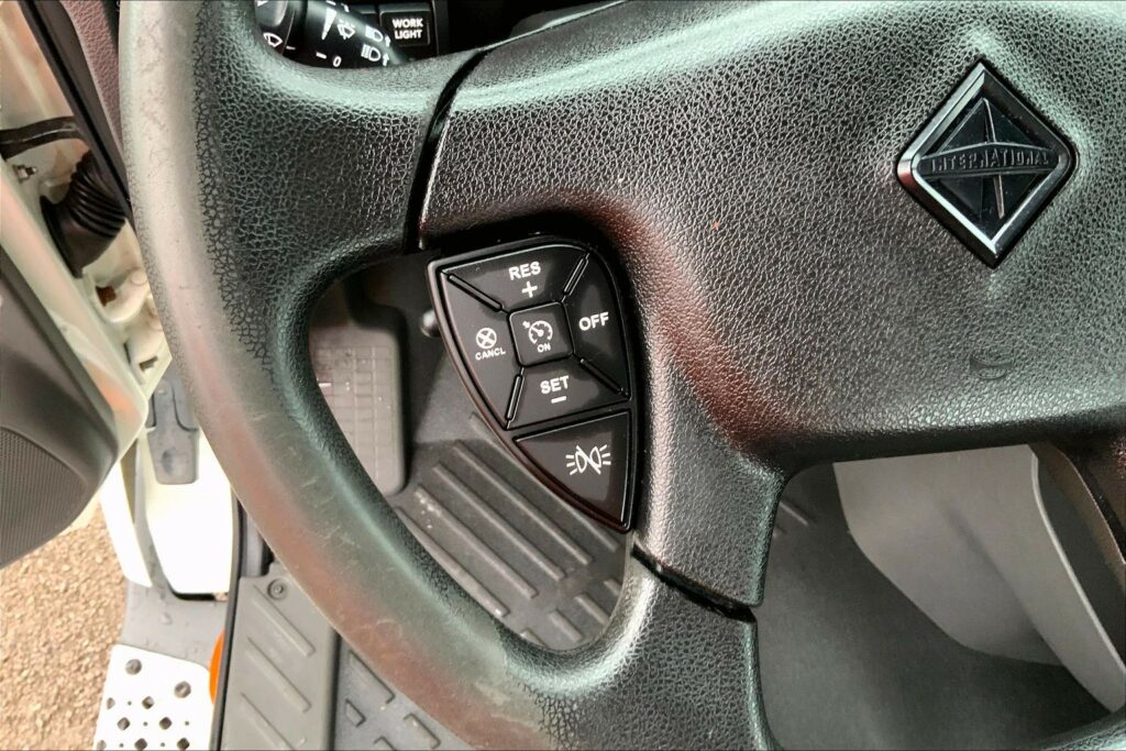 2020 CUM LT625 6×4 Day Cab