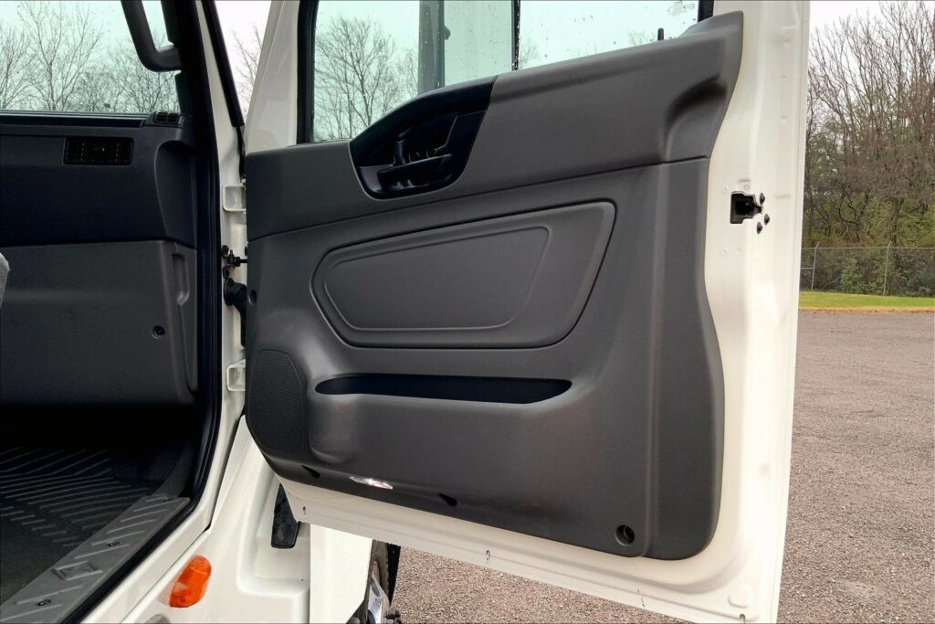 2020 CUM LT625 6×4 Day Cab