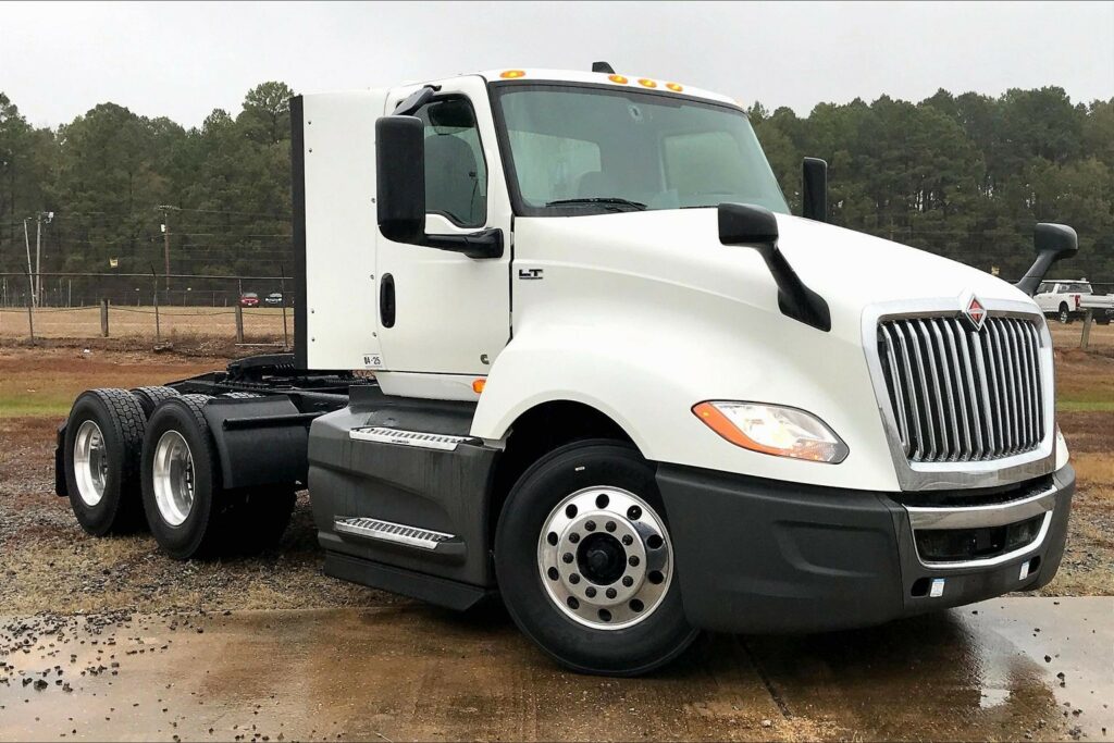 2021 CUM LT625 6×4 Day Cab