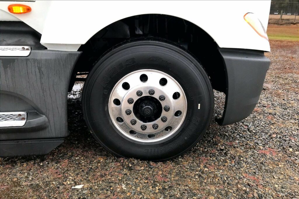 2021 CUM LT625 6×4 Day Cab