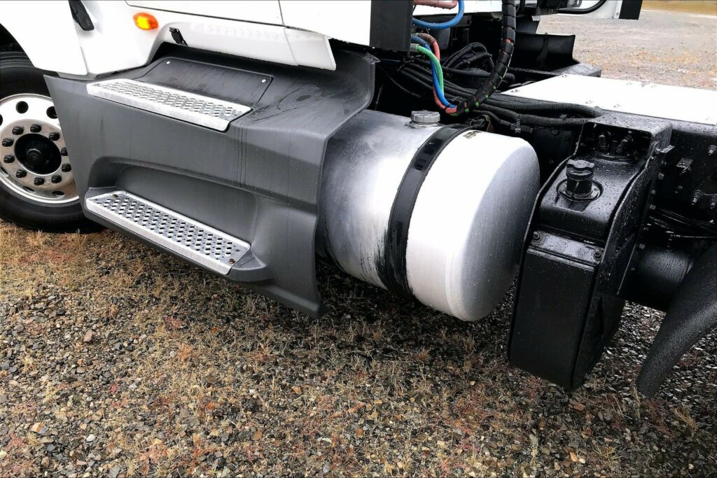 2021 CUM LT625 6×4 Day Cab