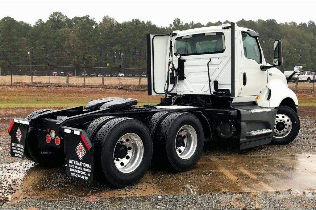 2021 CUM LT625 6×4 Day Cab