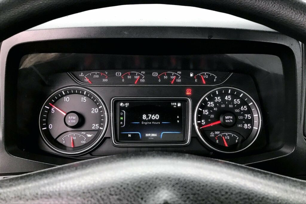 2021 CUM LT625 6×4 Day Cab