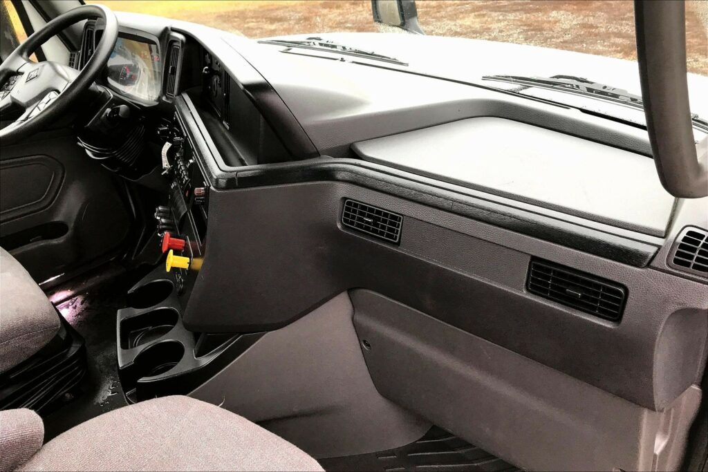 2021 CUM LT625 6×4 Day Cab