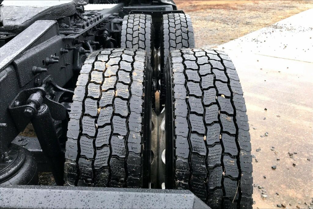 2021 CUM LT625 6×4 Day Cab