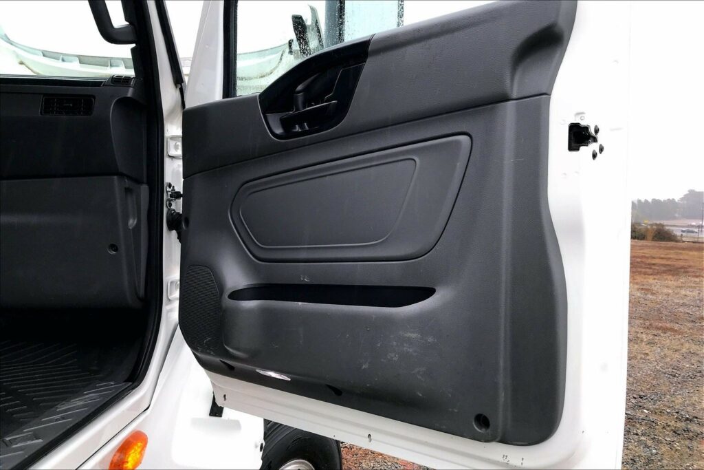 2021 CUM LT625 6×4 Day Cab