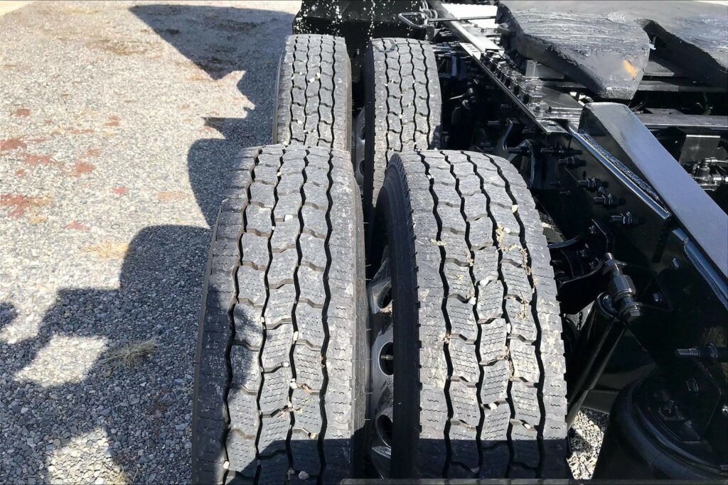 2021 CUM LT625 6×4 Day Cab