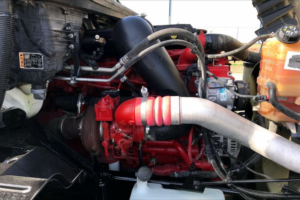 2021 CUM LT625 6×4 Day Cab