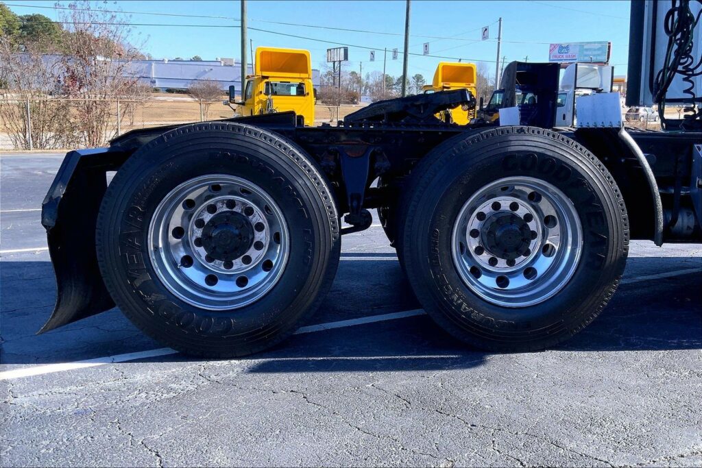 2020 CUM LT625 6×4 Day Cab