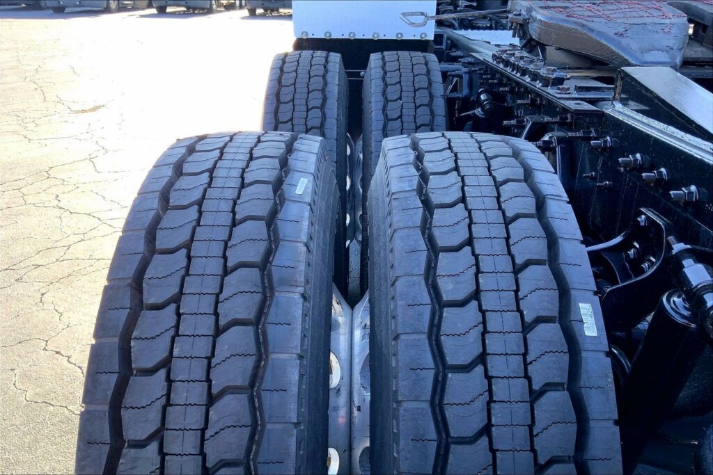 2020 CUM LT625 6×4 Day Cab