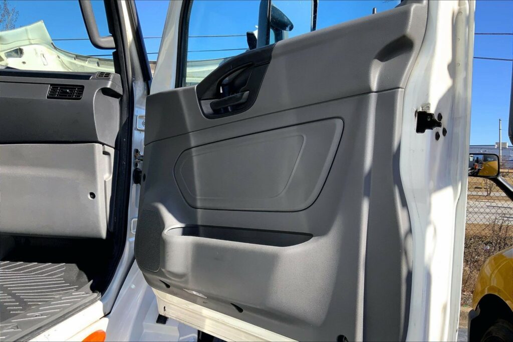 2020 CUM LT625 6×4 Day Cab