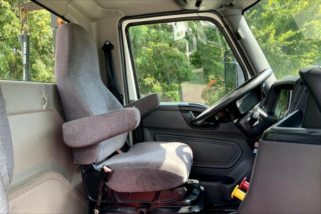 2021 CUM LT625 6×4 Day Cab