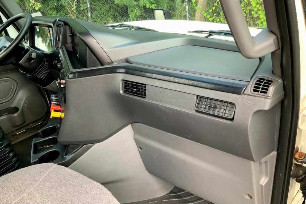 2021 CUM LT625 6×4 Day Cab