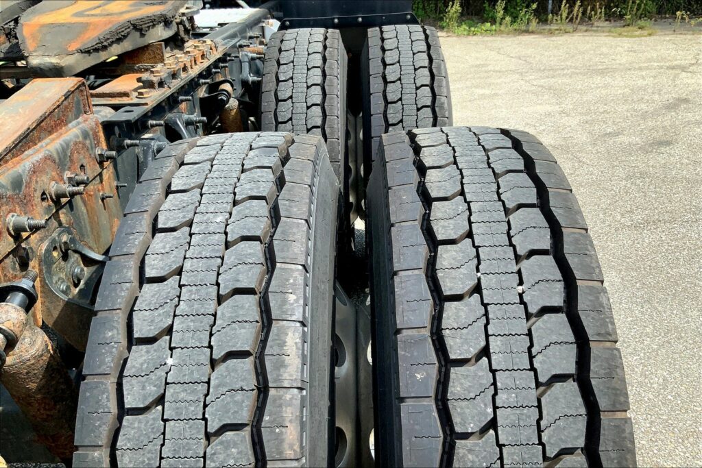 2021 CUM LT625 6×4 Day Cab