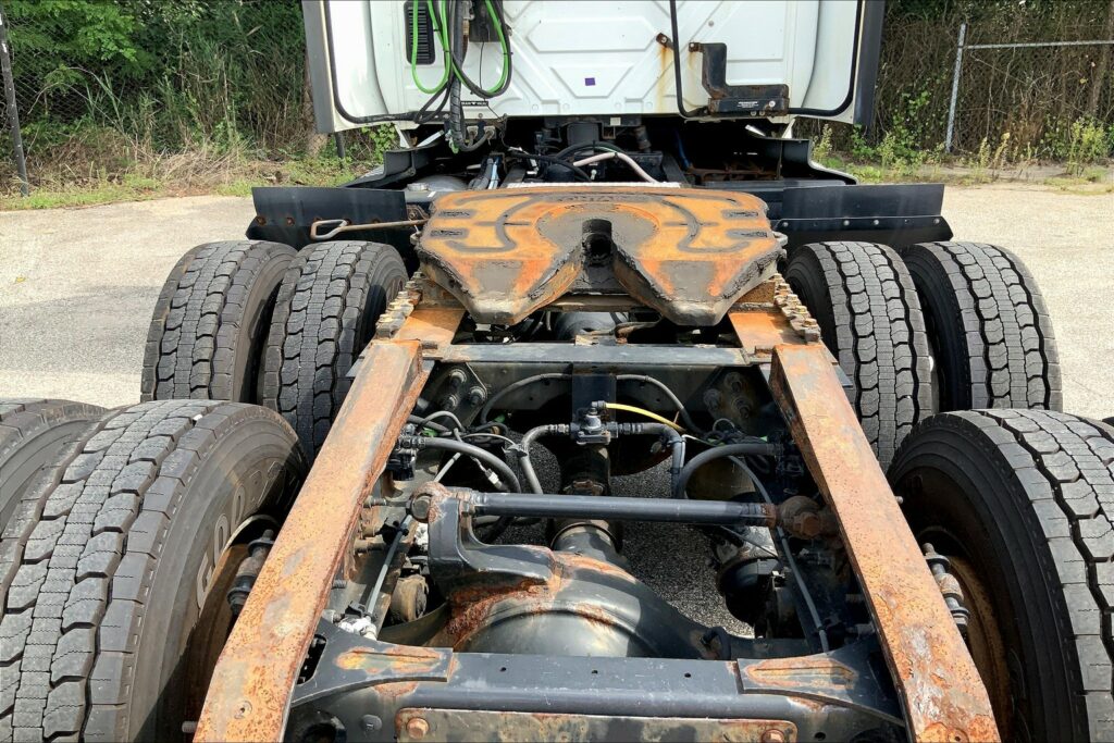 2021 CUM LT625 6×4 Day Cab