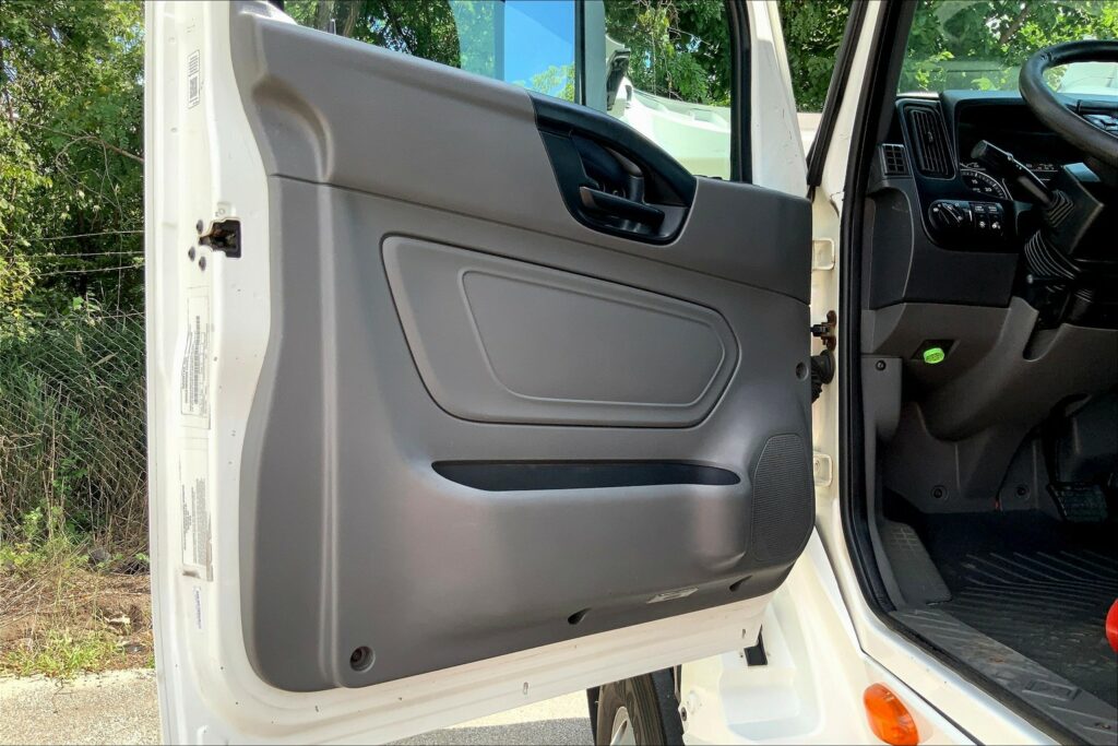 2021 CUM LT625 6×4 Day Cab