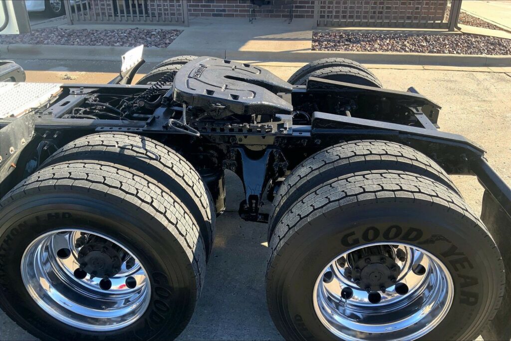 2021 CUM LT625 6×4 Day Cab