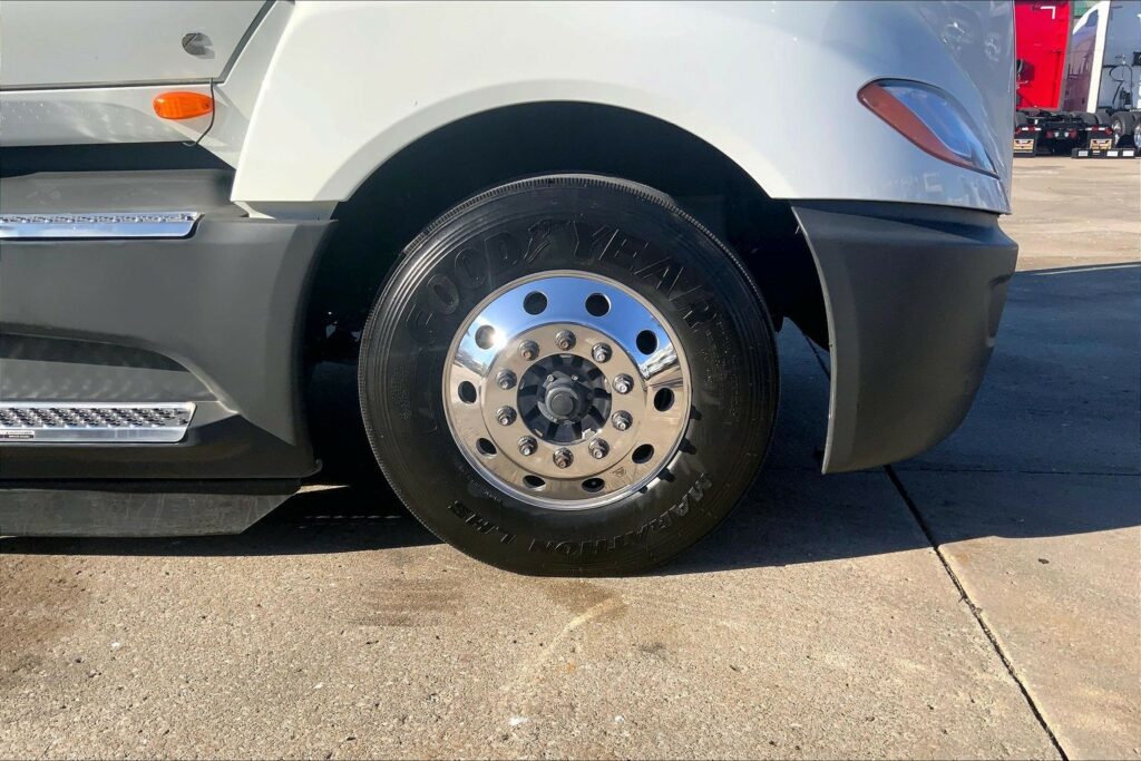 2021 CUM LT625 6×4 Day Cab