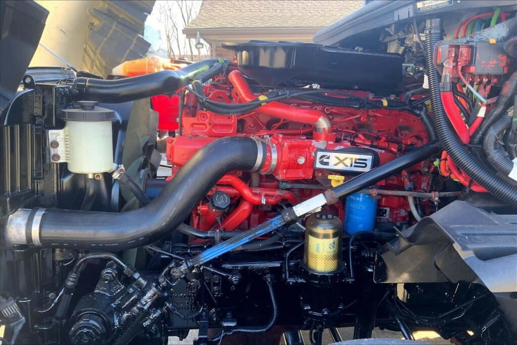 2021 CUM LT625 6×4 Day Cab