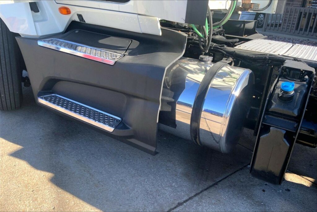 2021 CUM LT625 6×4 Day Cab