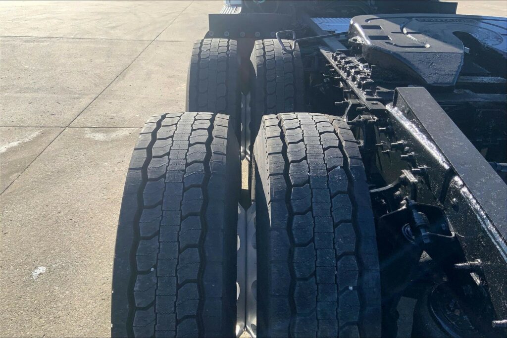 2021 CUM LT625 6×4 Day Cab