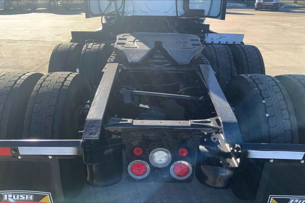 2021 CUM LT625 6×4 Day Cab