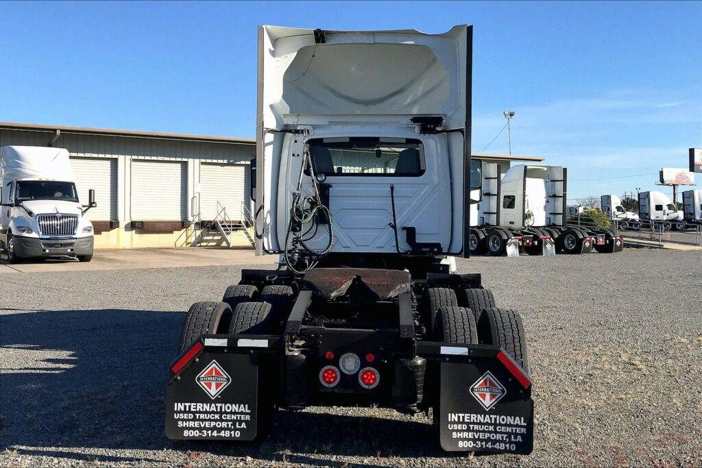 2021 CUM LT625 6×4 Day Cab