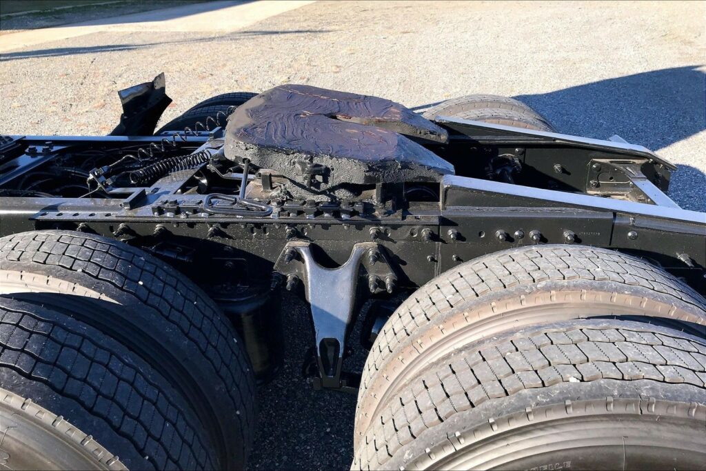 2021 CUM LT625 6×4 Day Cab