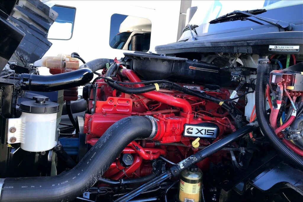 2021 CUM LT625 6×4 Day Cab