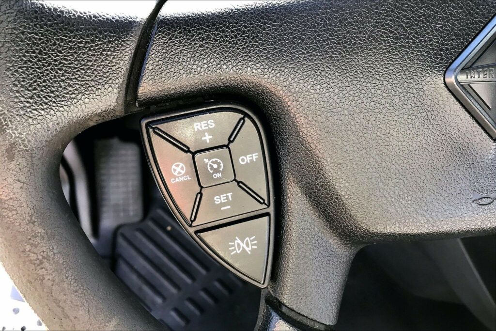 2021 CUM LT625 6×4 Day Cab