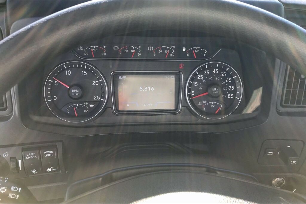 2021 CUM LT625 6×4 Day Cab