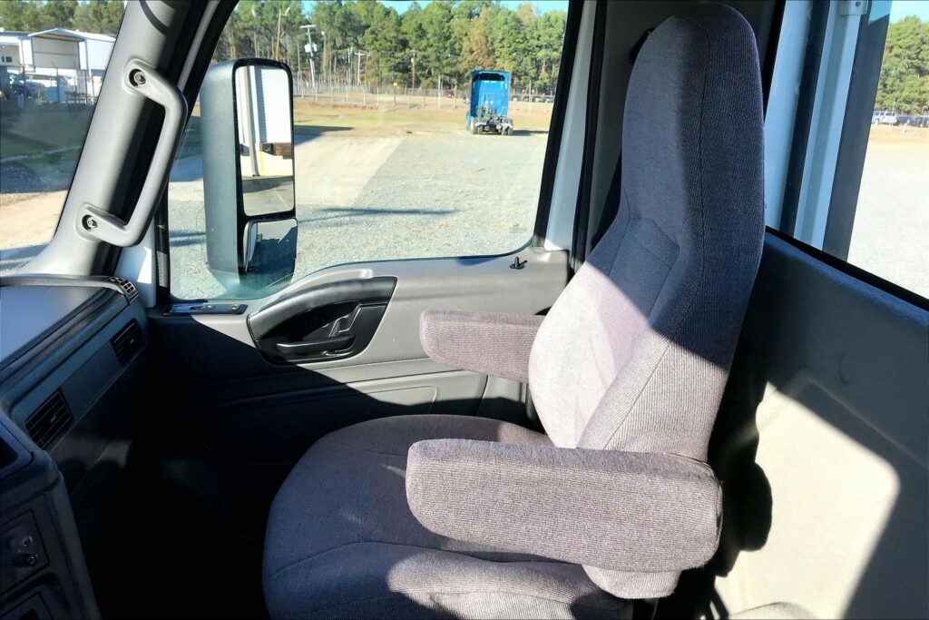 2021 CUM LT625 6×4 Day Cab