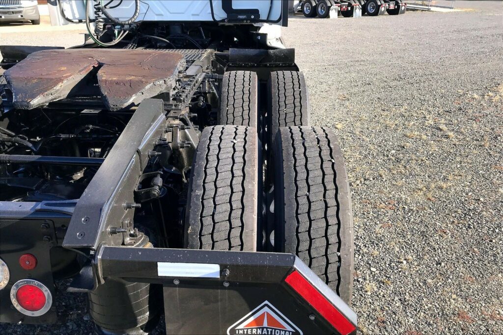 2021 CUM LT625 6×4 Day Cab