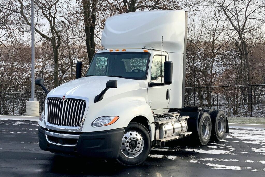 2020 CUM LT625 6×4 Day Cab