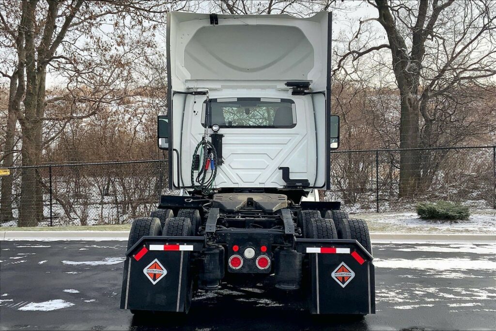 2020 CUM LT625 6×4 Day Cab