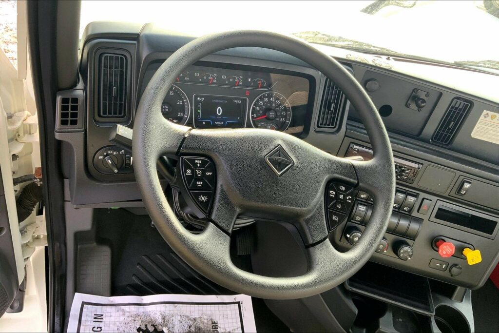 2020 CUM LT625 6×4 Day Cab