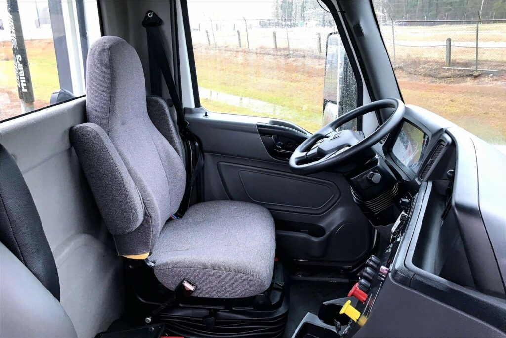 2021 CUM LT625 6×4 Day Cab