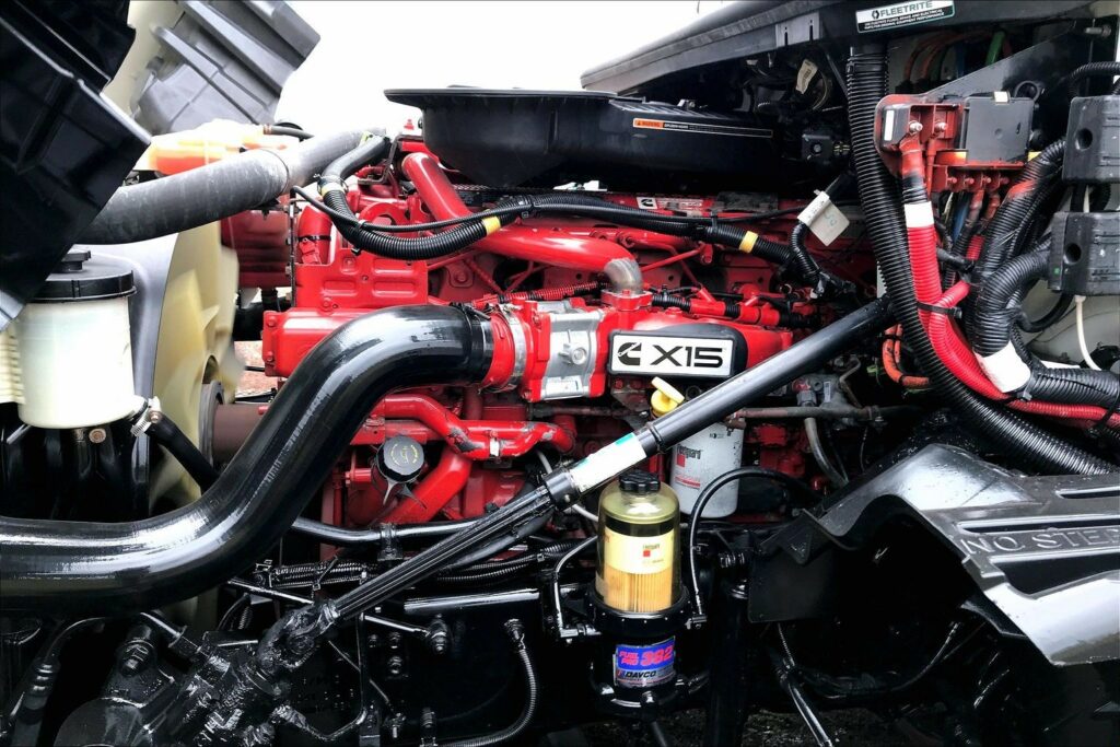 2021 CUM LT625 6×4 Day Cab