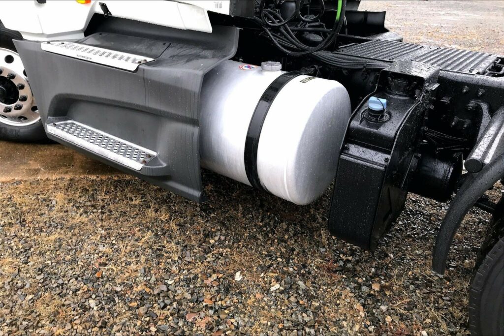 2021 CUM LT625 6×4 Day Cab