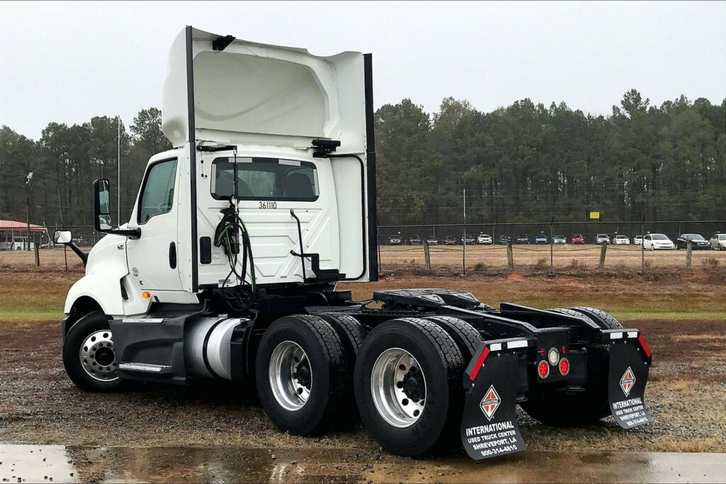 2021 CUM LT625 6×4 Day Cab